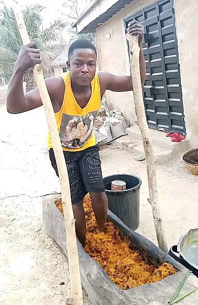 This is how Sweet Nsukka Palm oil is prepared